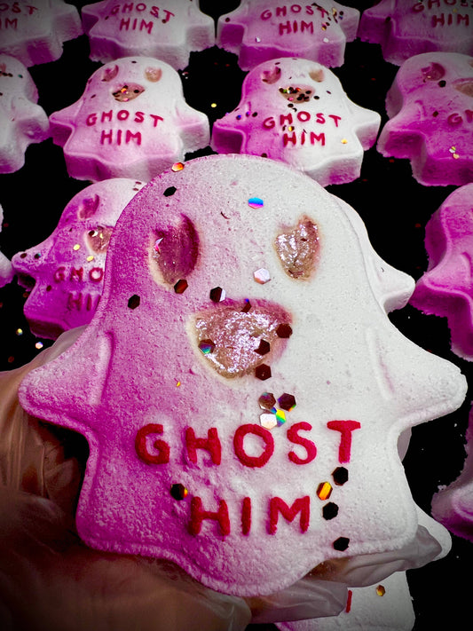 Ghost Him Bath Bomb
